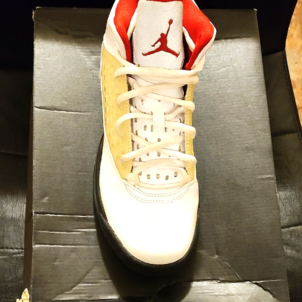 💫Air Jordan Sneakers in White and Red